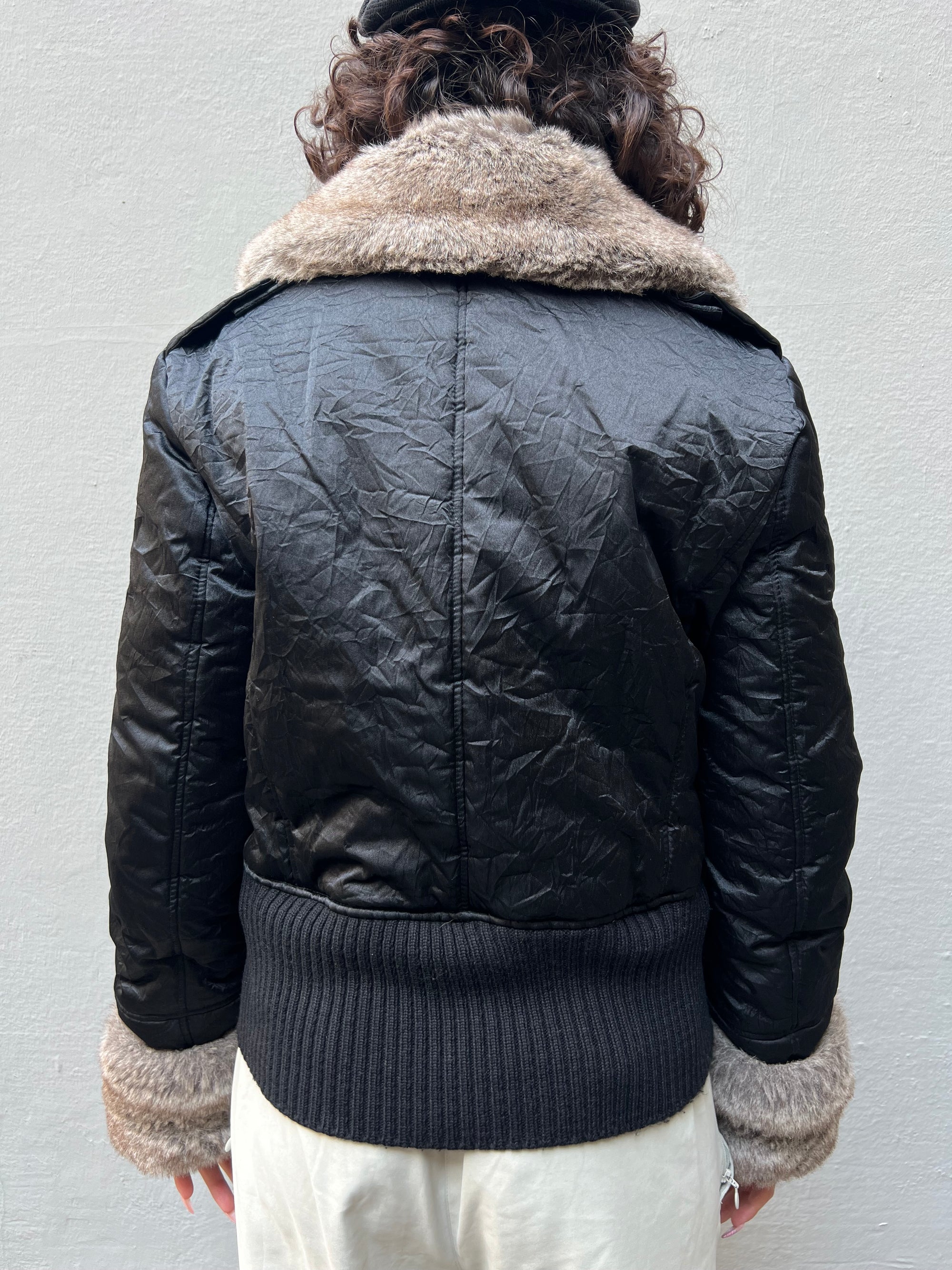 Vintage Black Puffer with Fur Jacket M