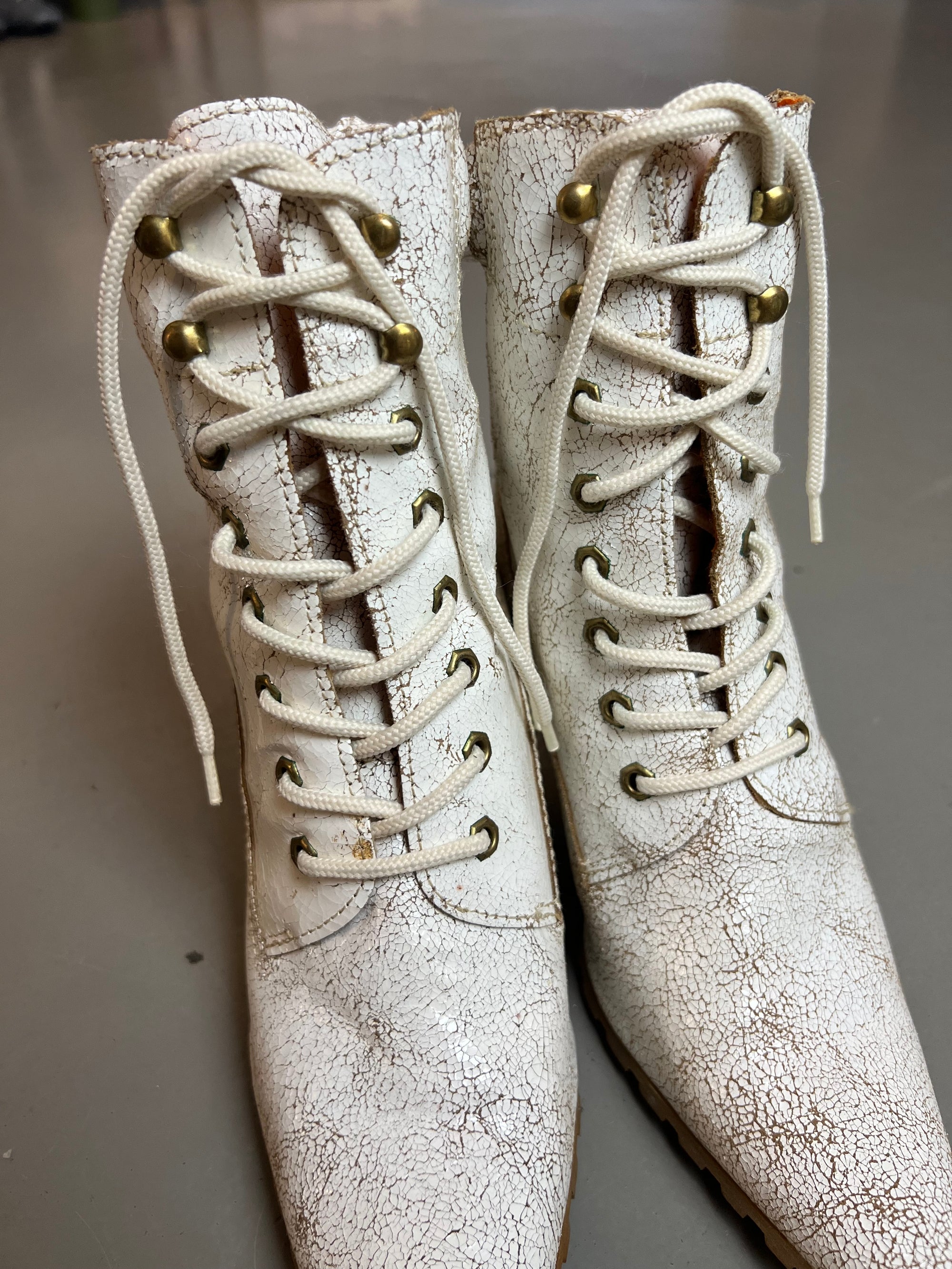 Vintage White Vintage Boots 38