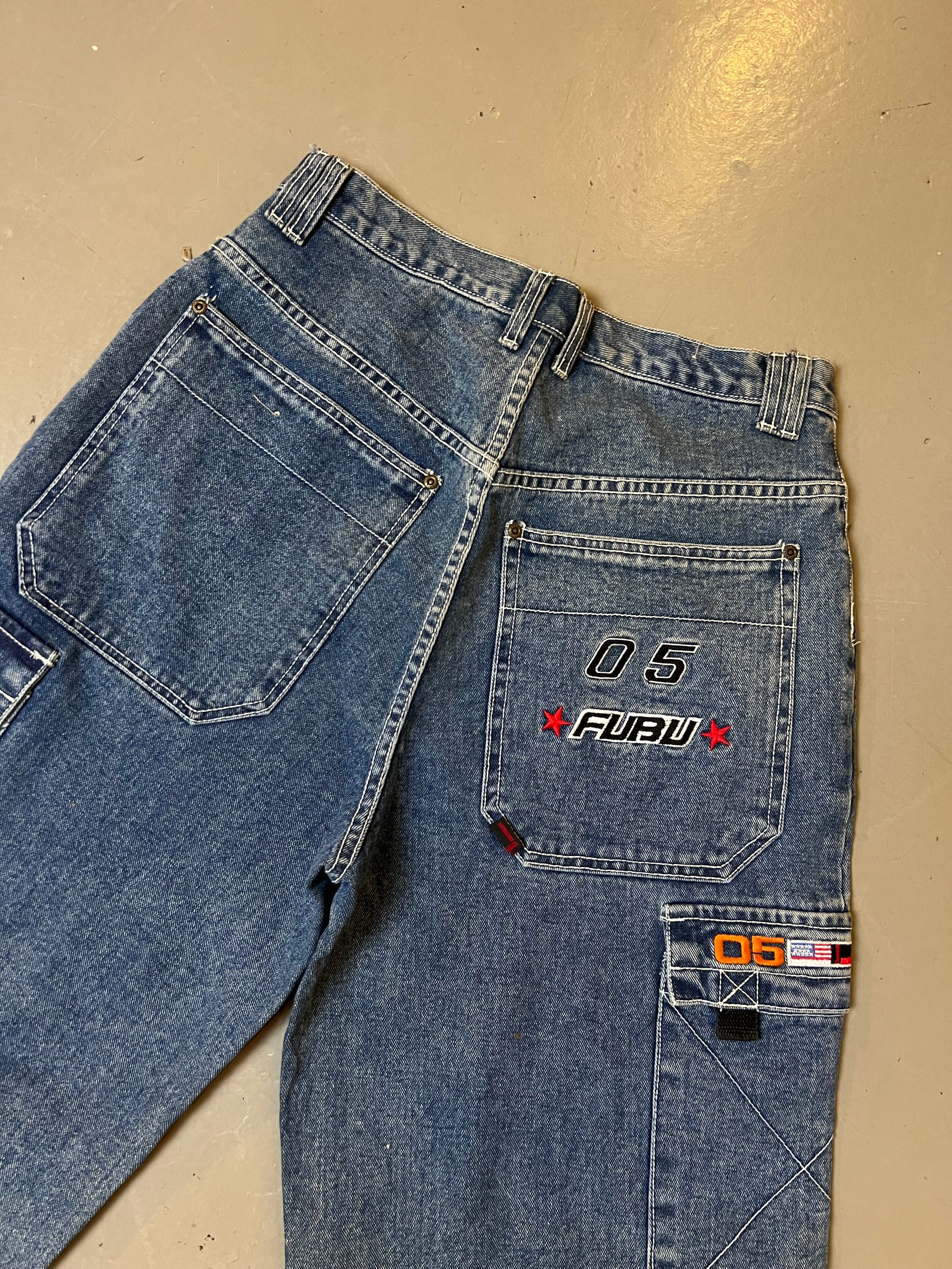 Vintage Baggy Fubu Cargo Jeans S/M