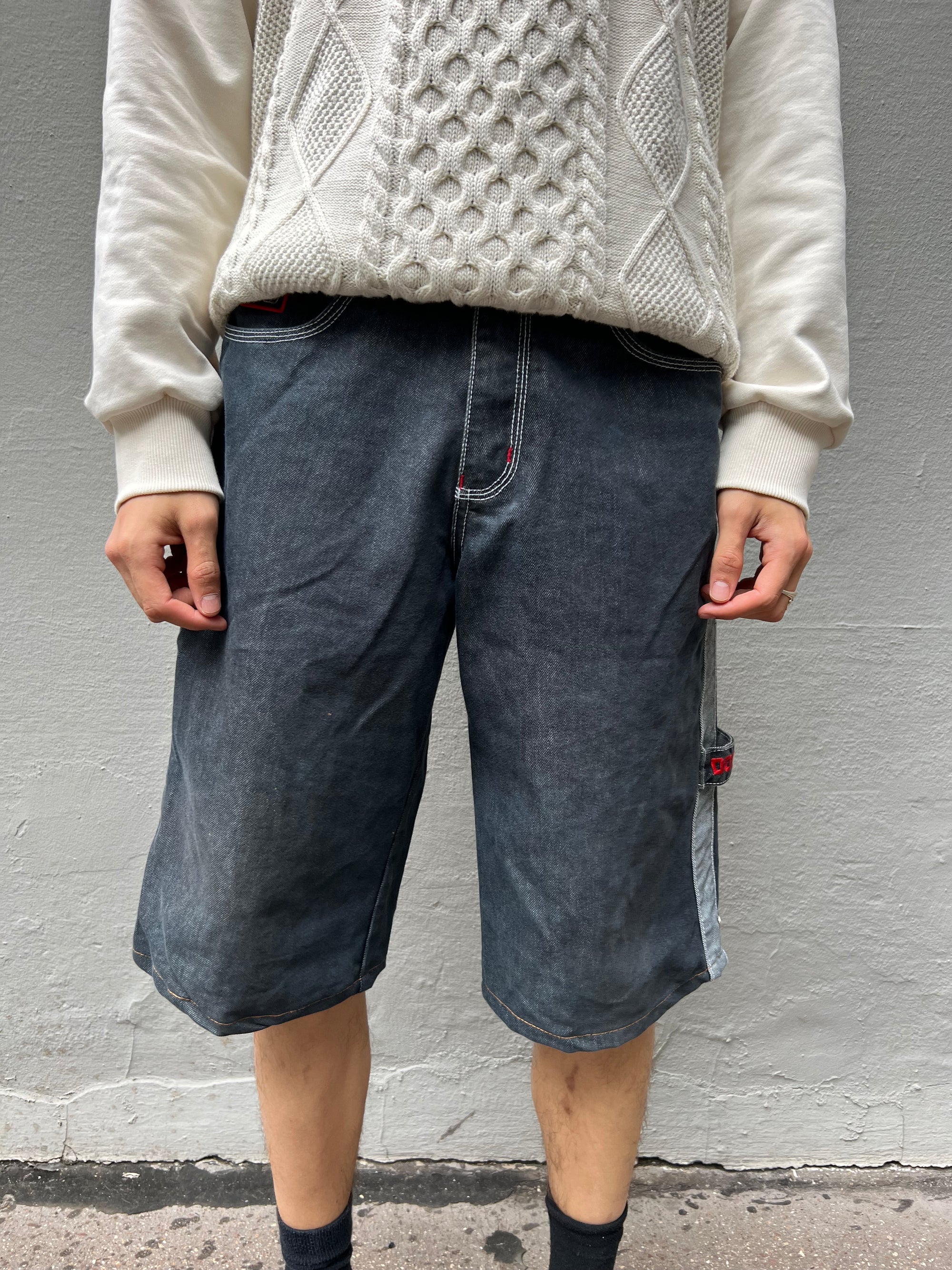 Vintage Dark Baggy Denim Jorts M/L