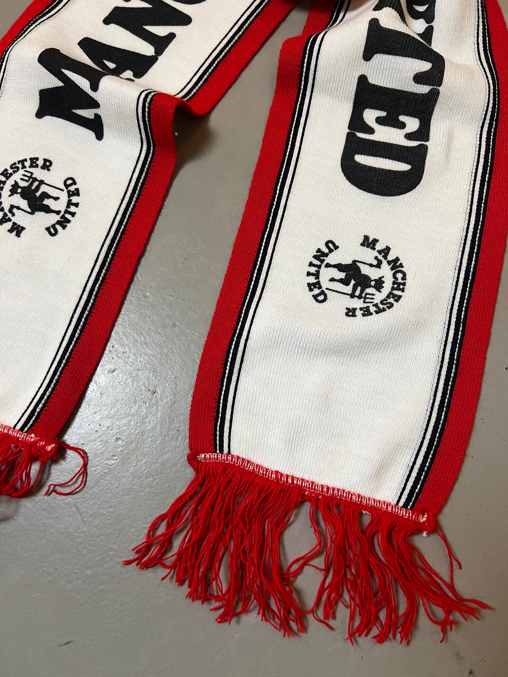 Vintage Manchester United Soccer Scarf