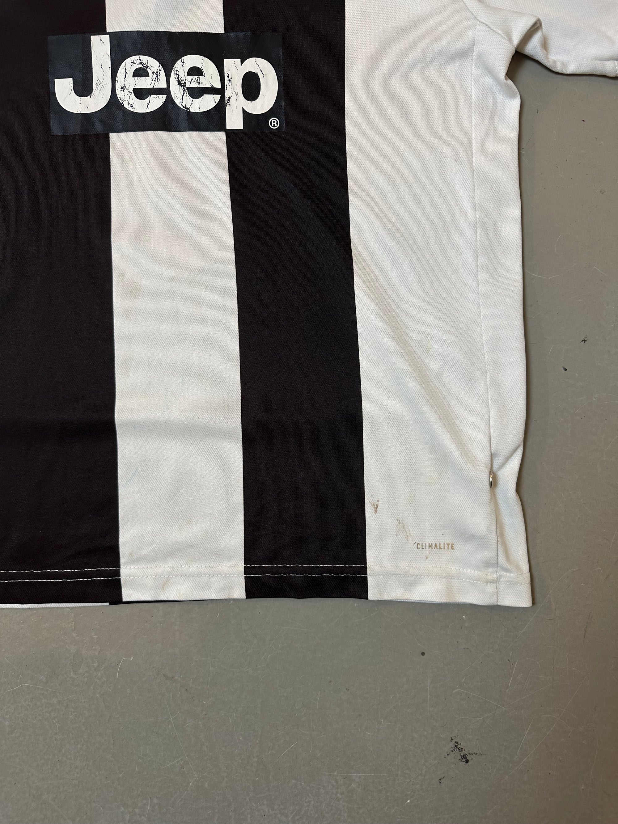 Vintage Adidas Juventus Jersey S/M