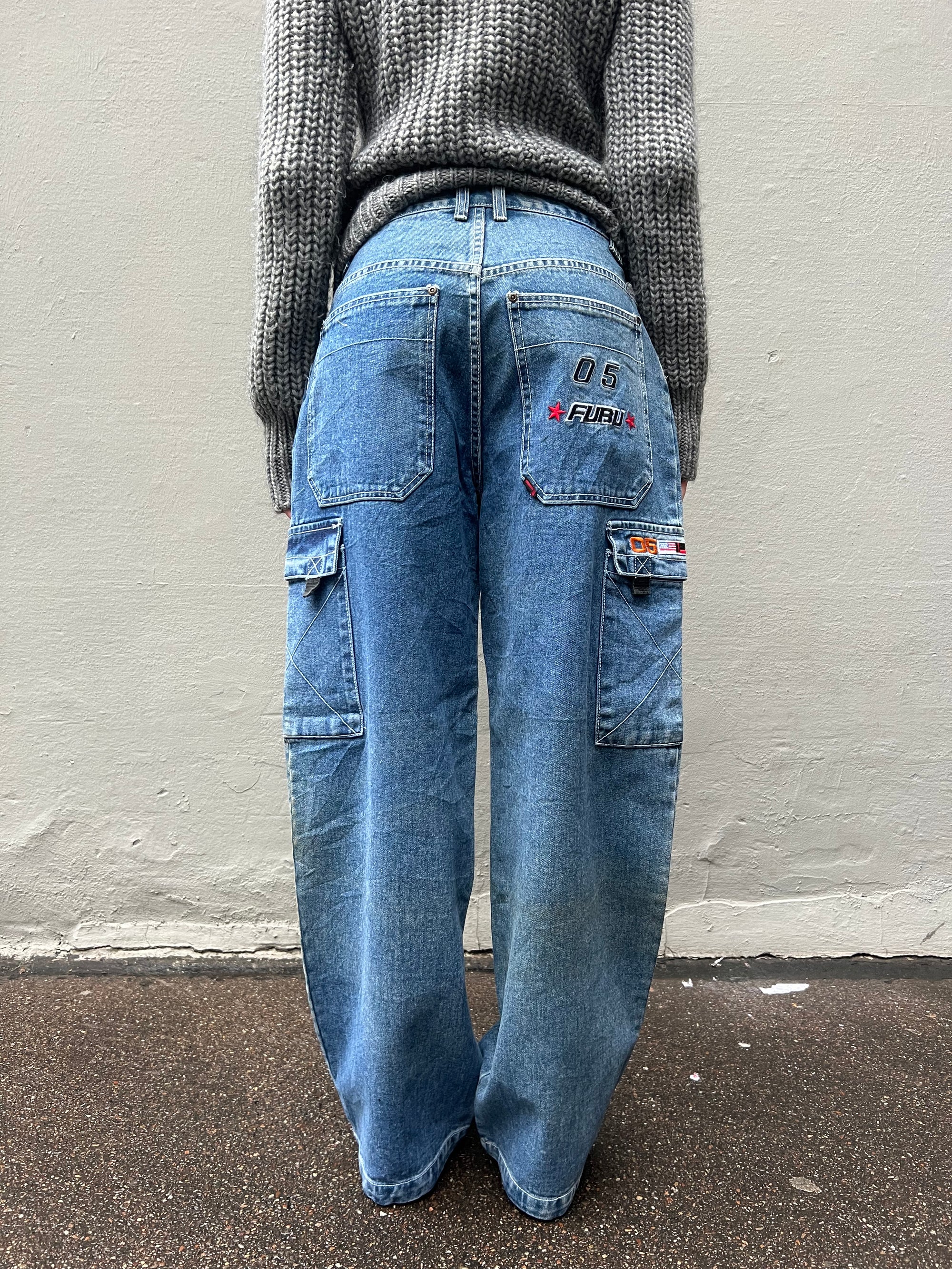 Vintage Baggy Fubu Cargo Jeans S/M