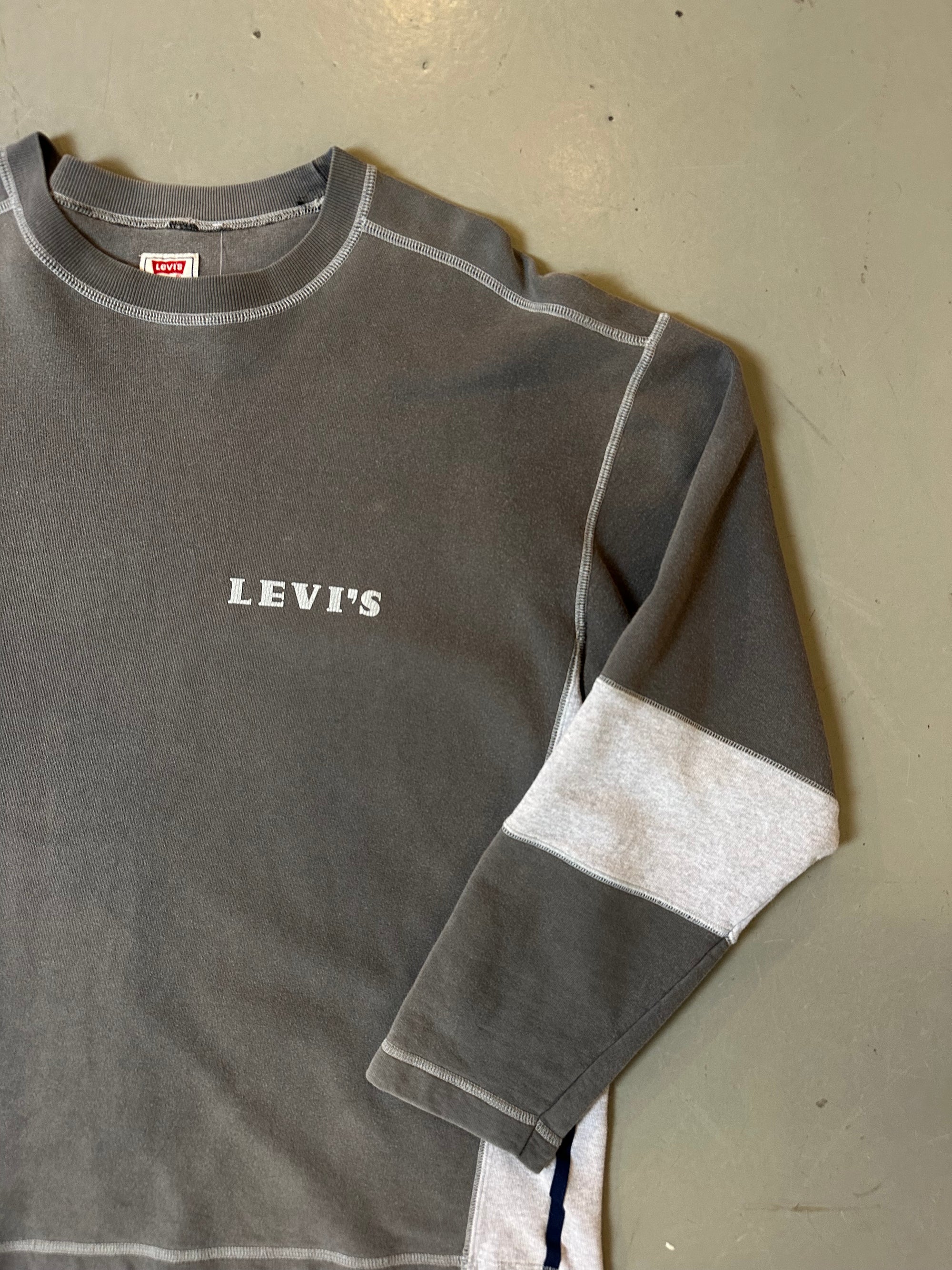 Vintage Levis Sweater L/XL