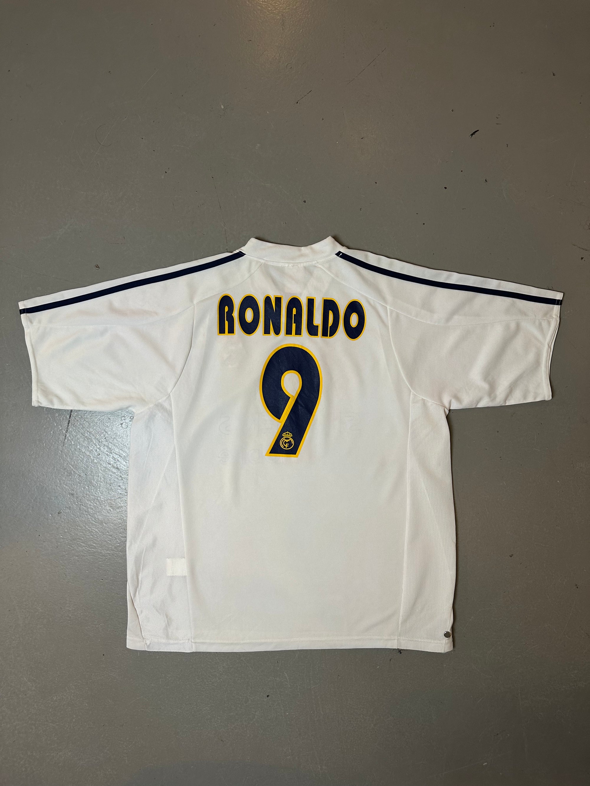 Vintage Real Madrid Ronaldo Jersey XL