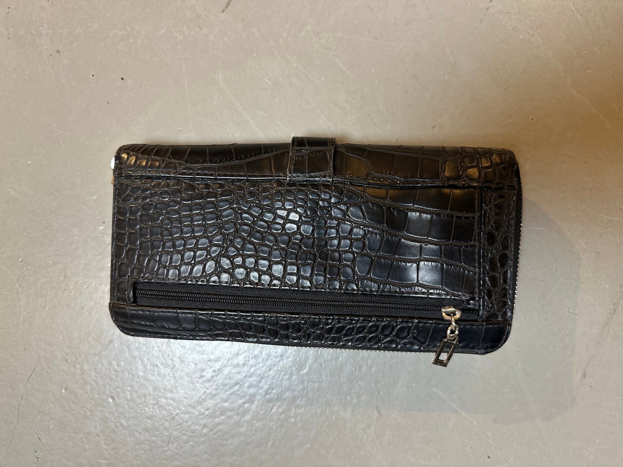 Vintage Guess Wallet