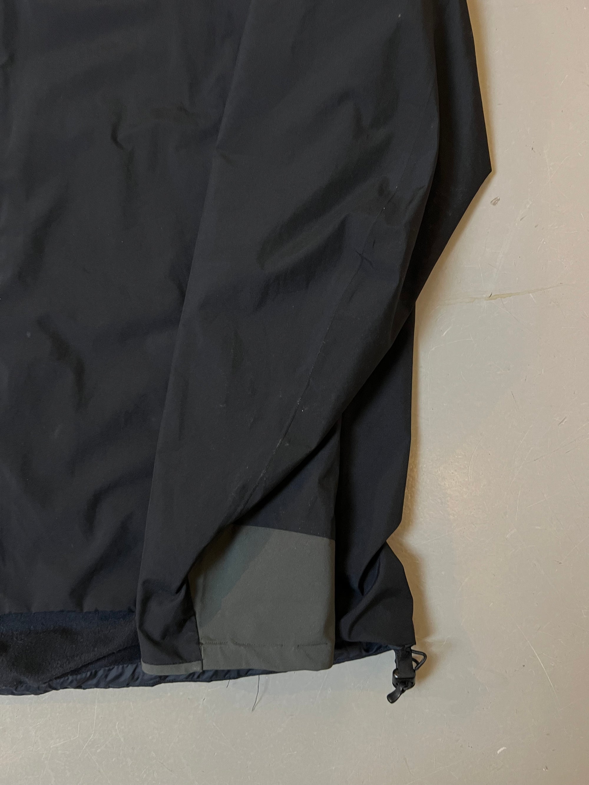 Vintage Black Arcteryx Windbreaker L/XL