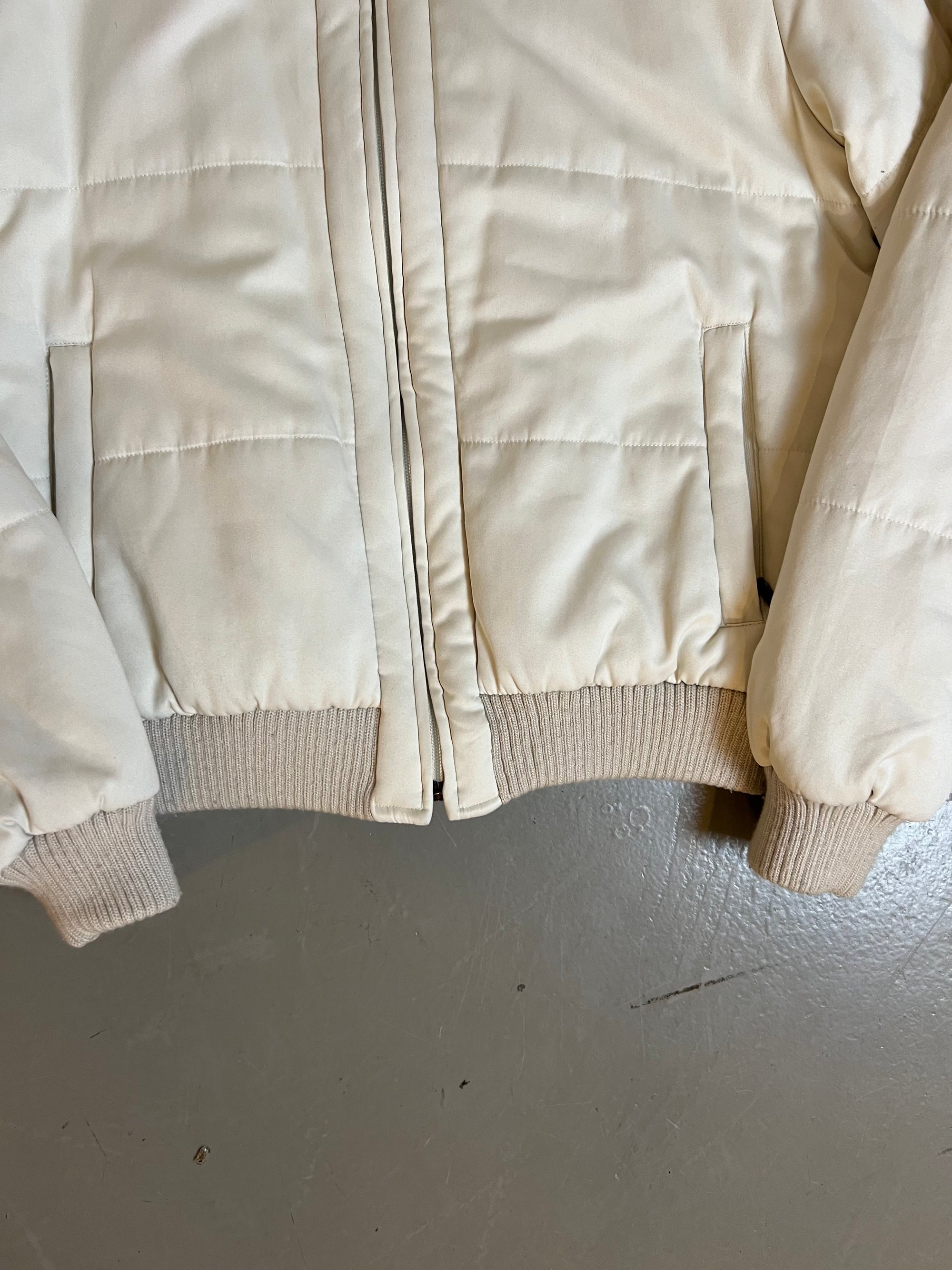 Vintage White Puffer Jacket White S/M