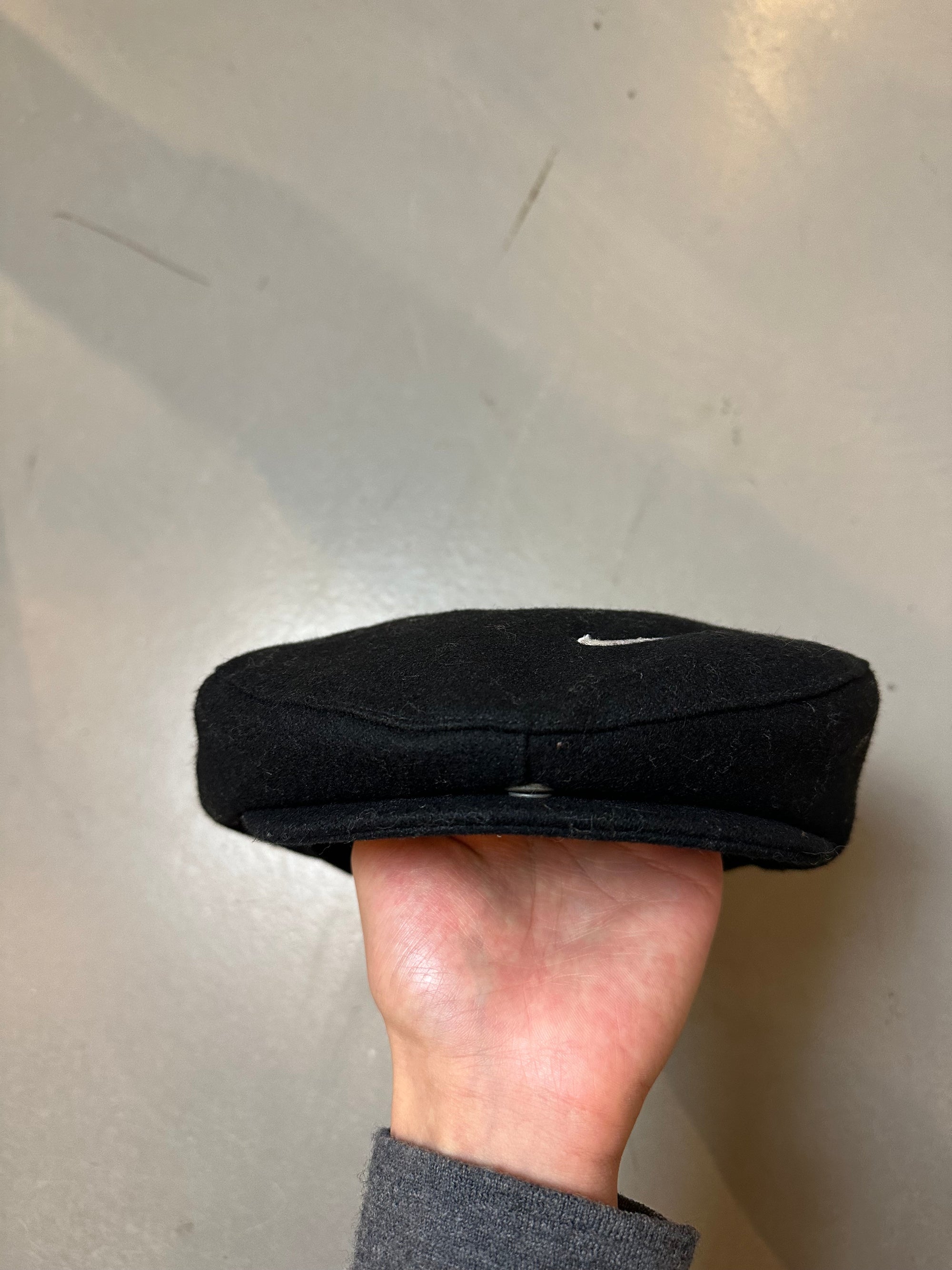 Vintage Nike Black Flat Cap