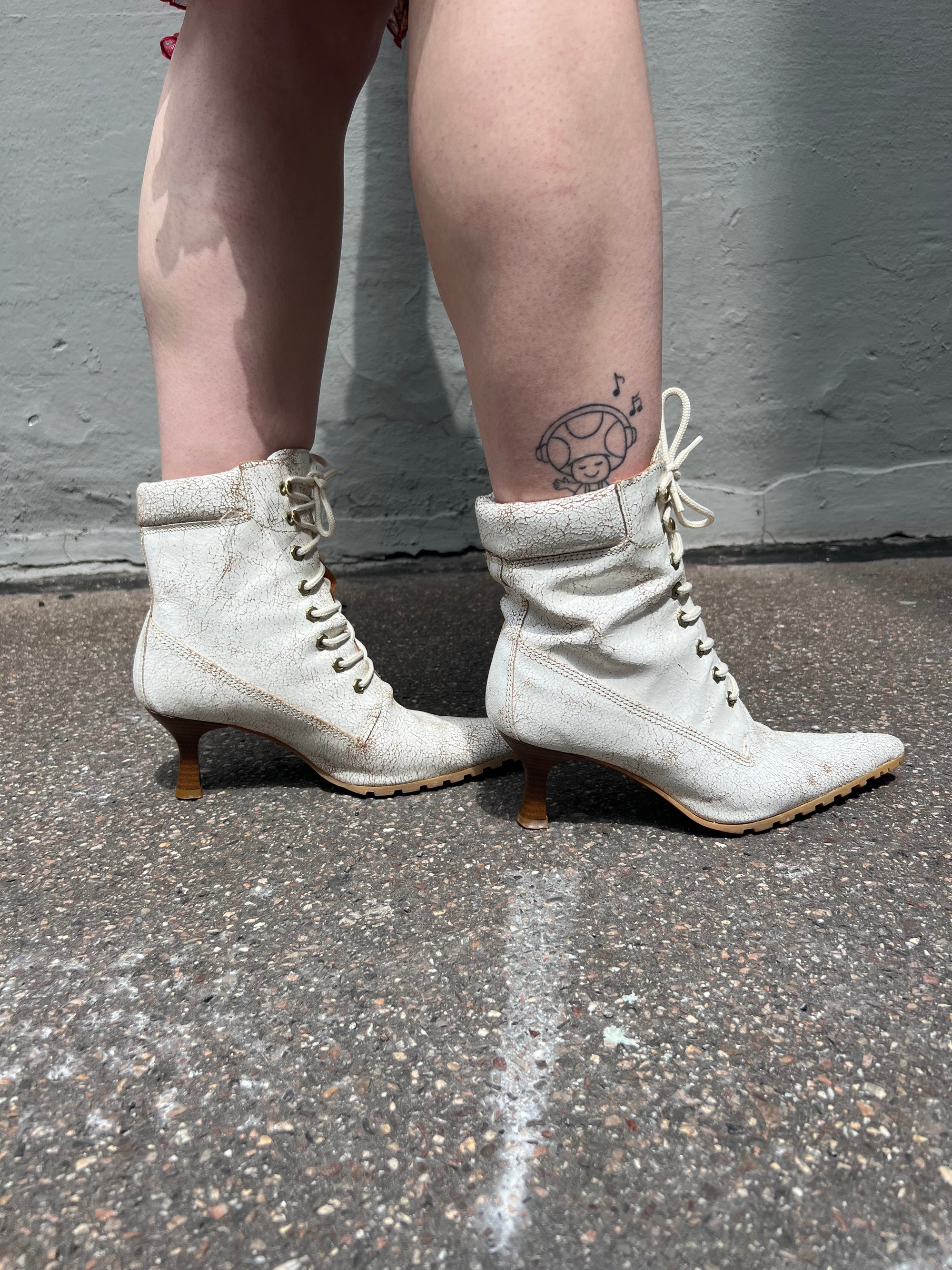 Vintage White Vintage Boots 38