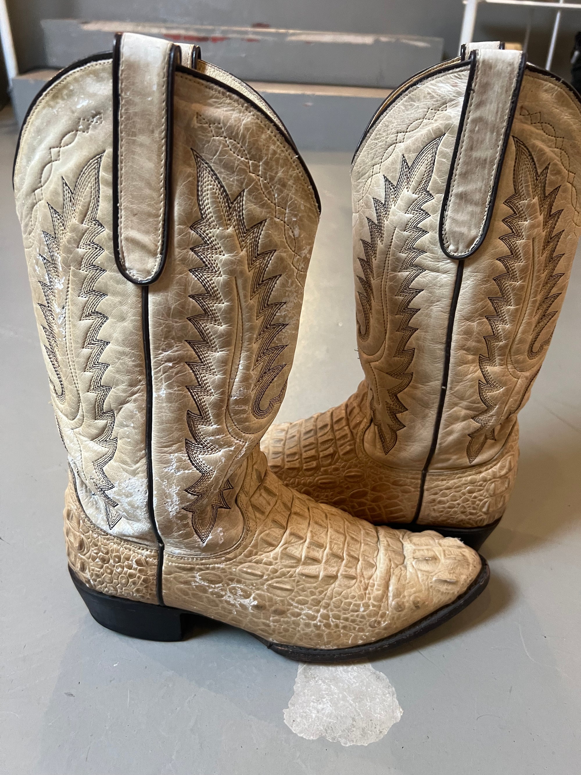 Vintage Brown Cowboy Boots 43