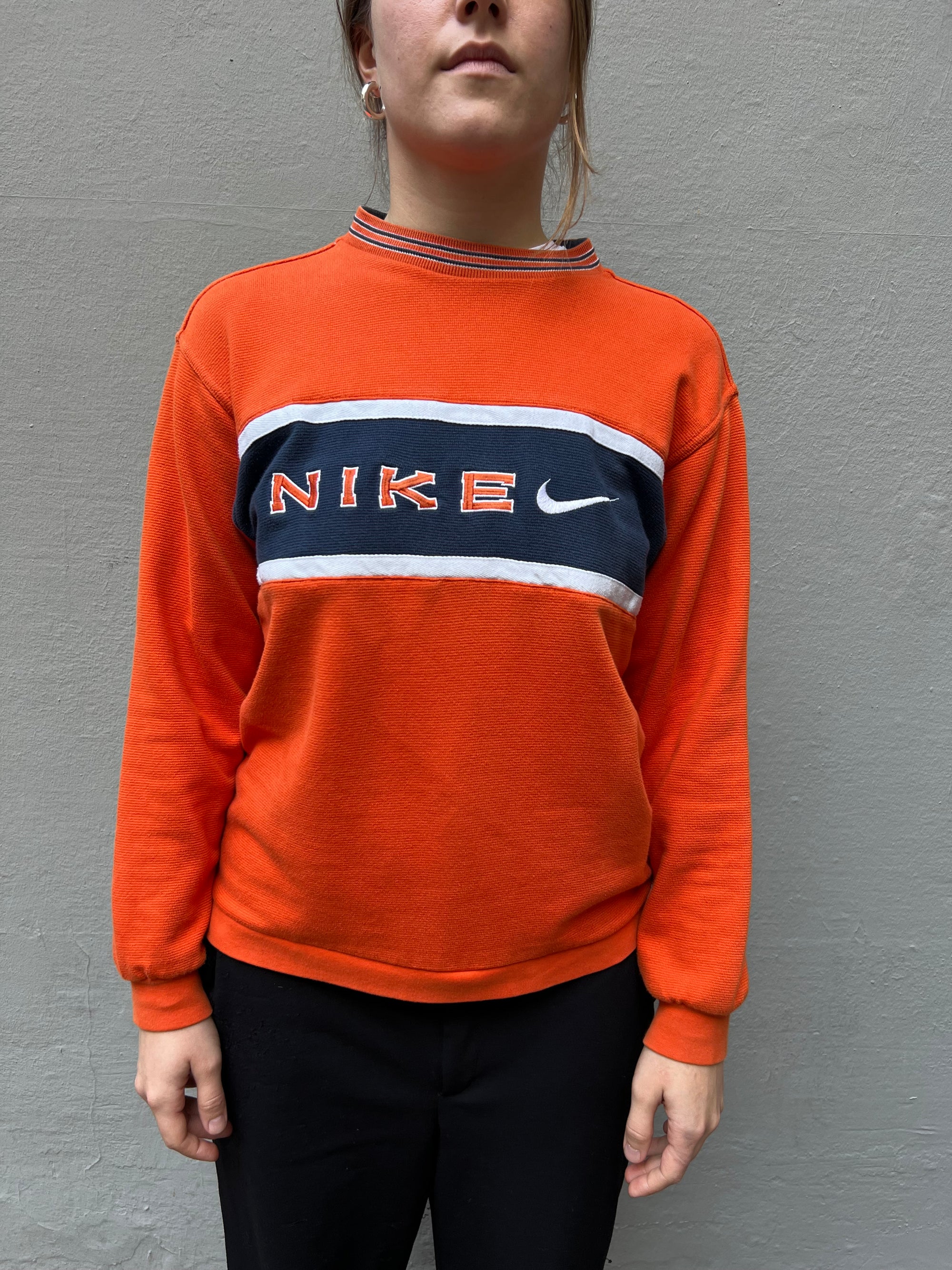 Vintage Nike White Orange Sweater M/L