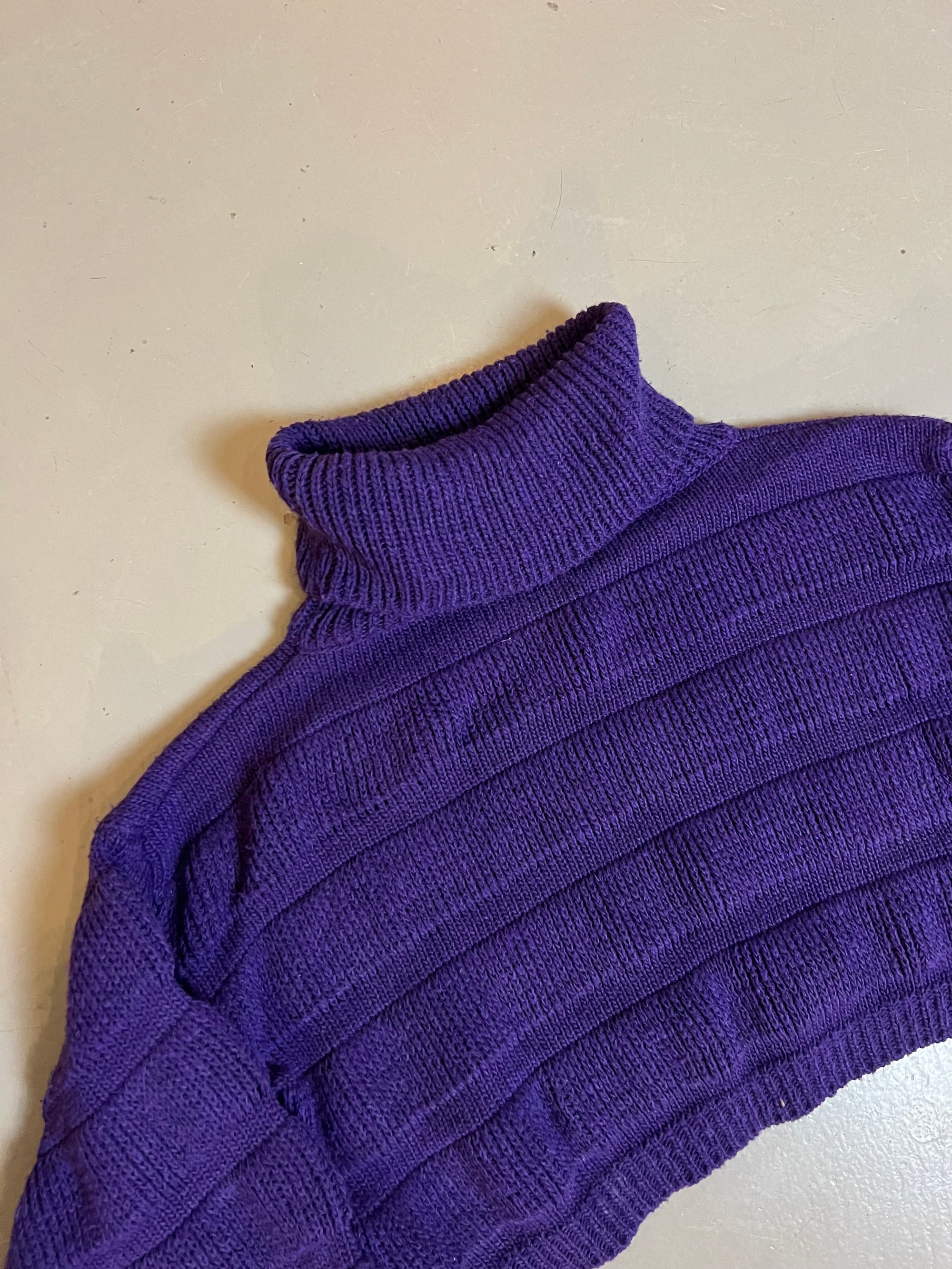 Vintage Cropped Purple Sweater S/M