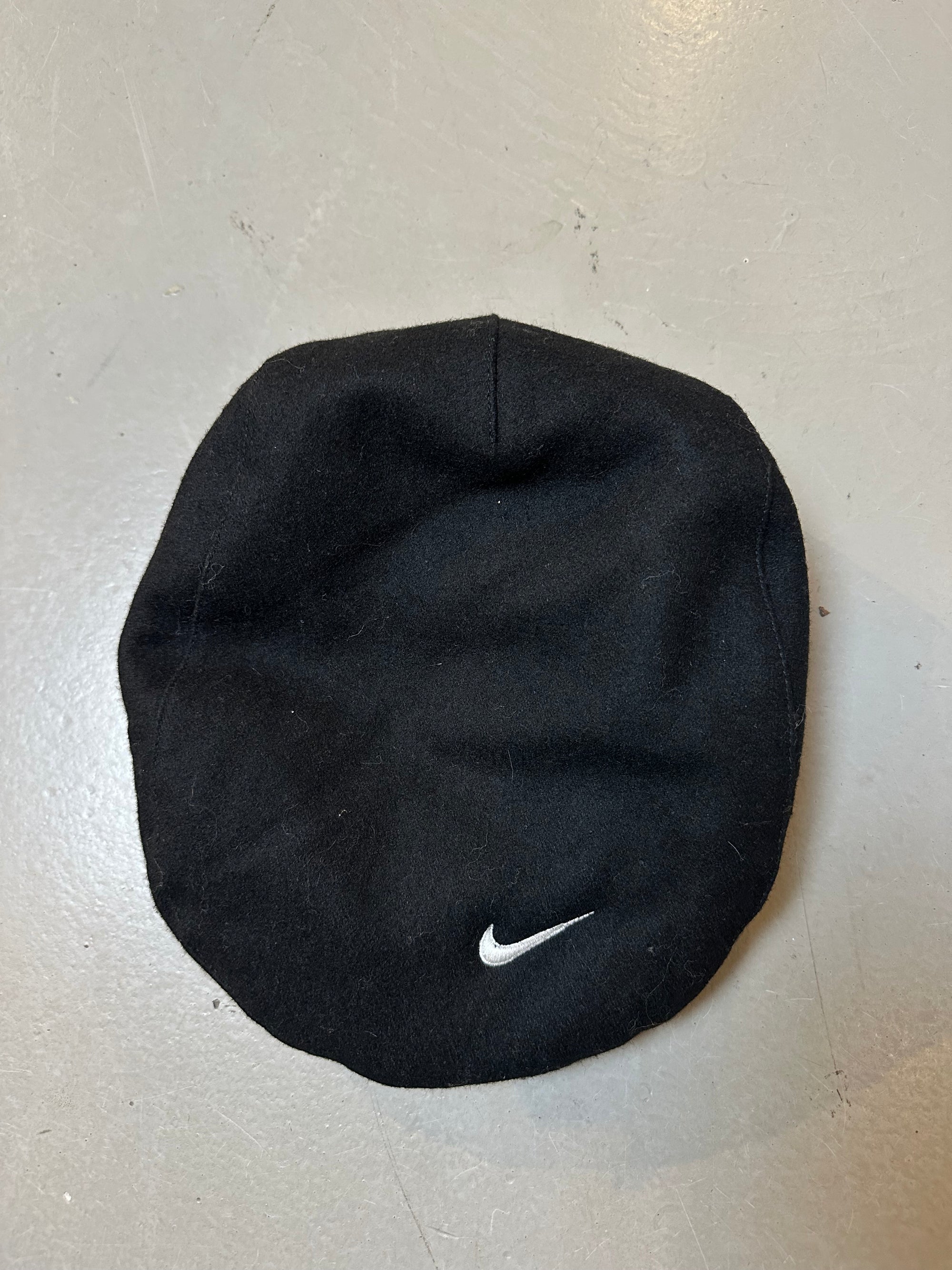 Vintage Nike Black Flat Cap