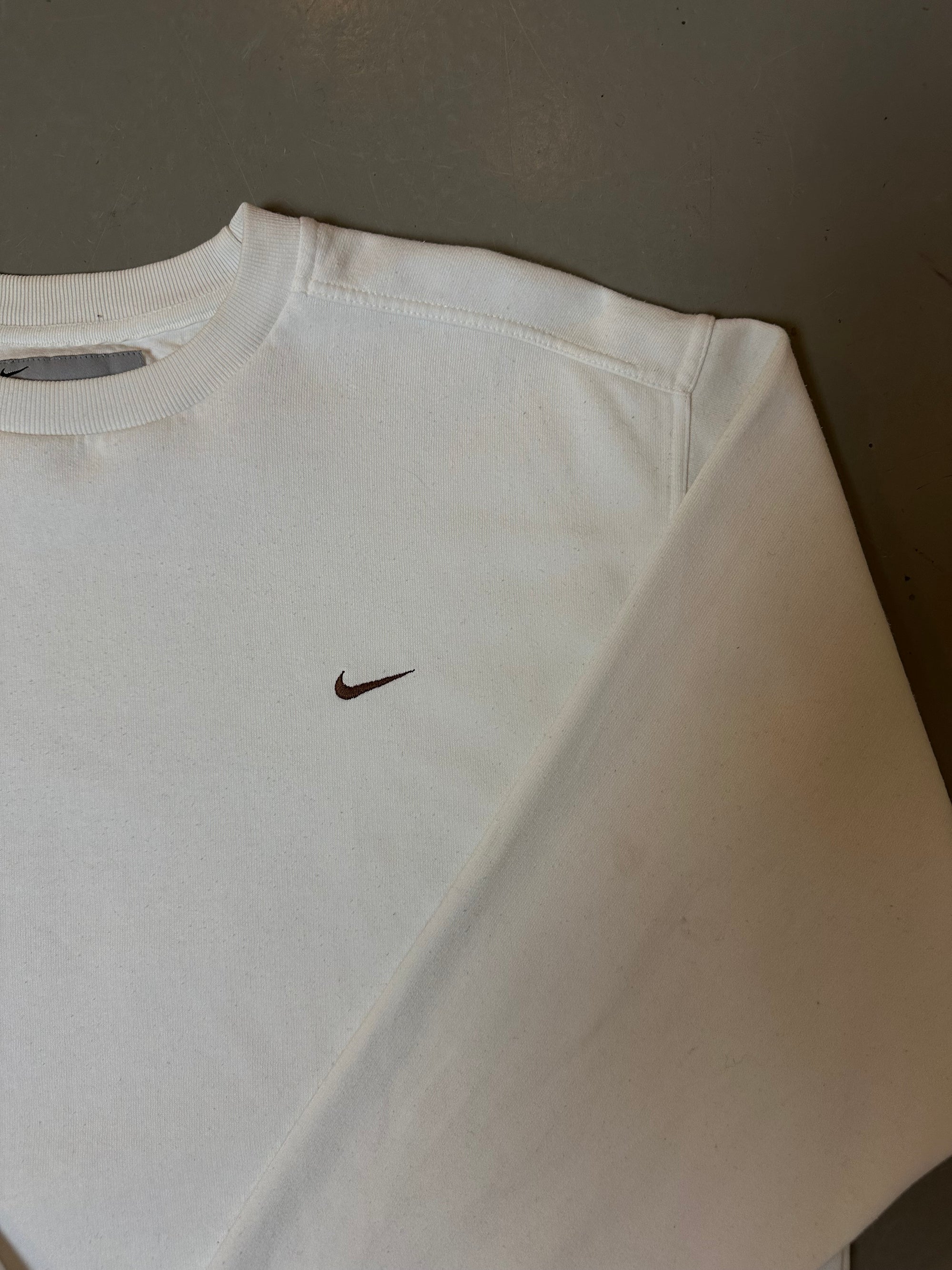 Vintage White Nike Sweater M/L