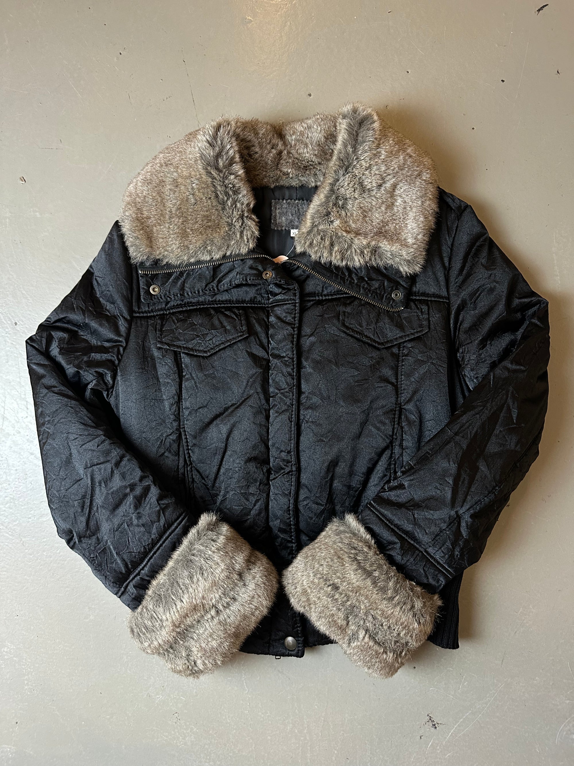 Vintage Black Puffer with Fur Jacket M