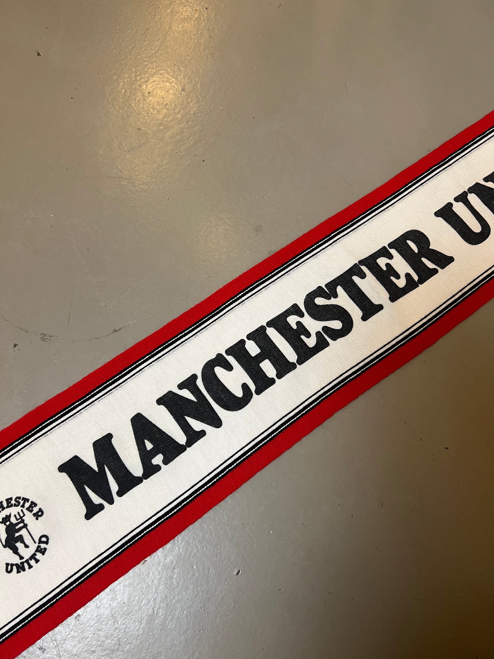 Vintage Manchester United Soccer Scarf