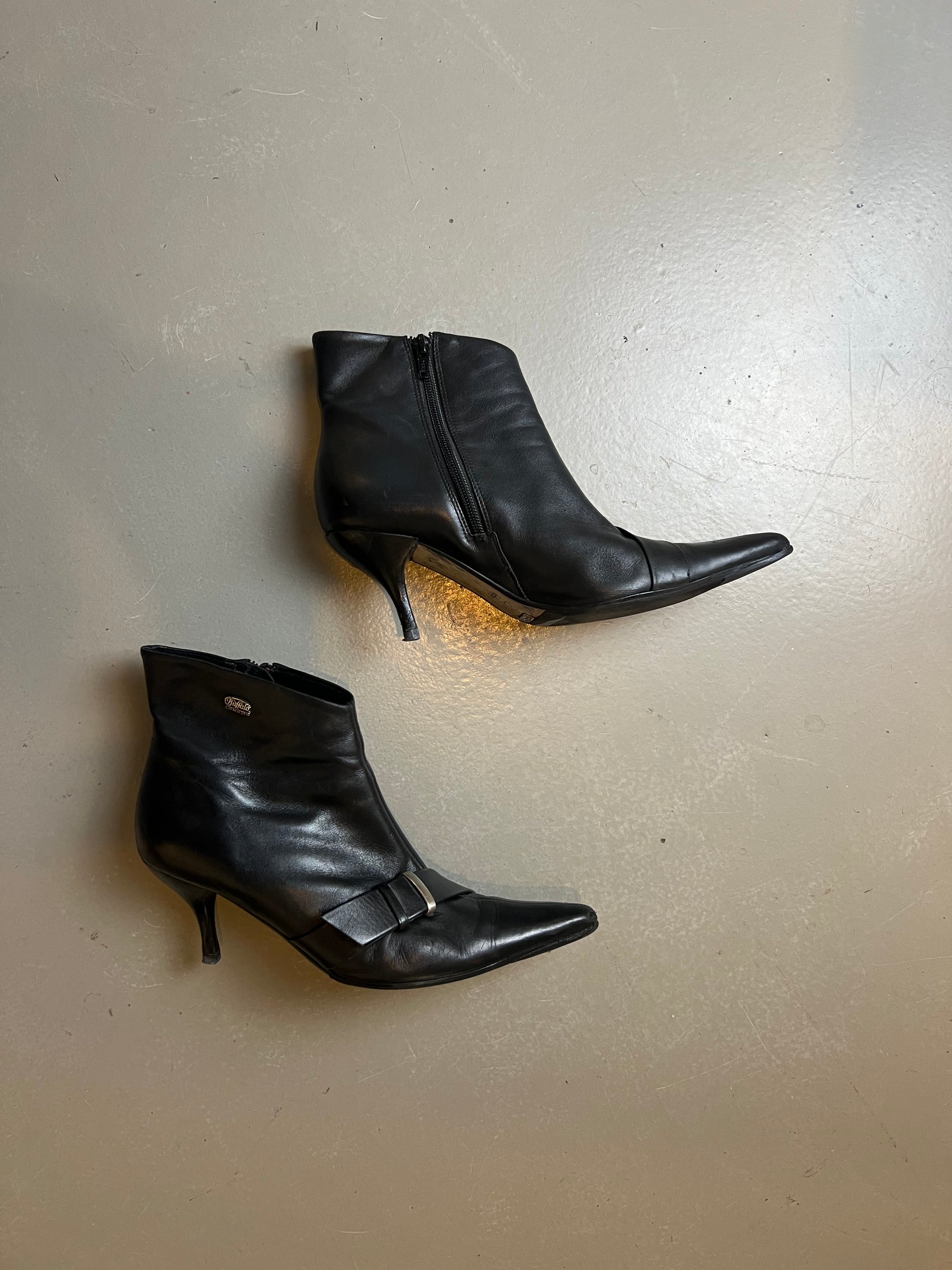 Vintage Buffalo Kitten Heel Boots 39