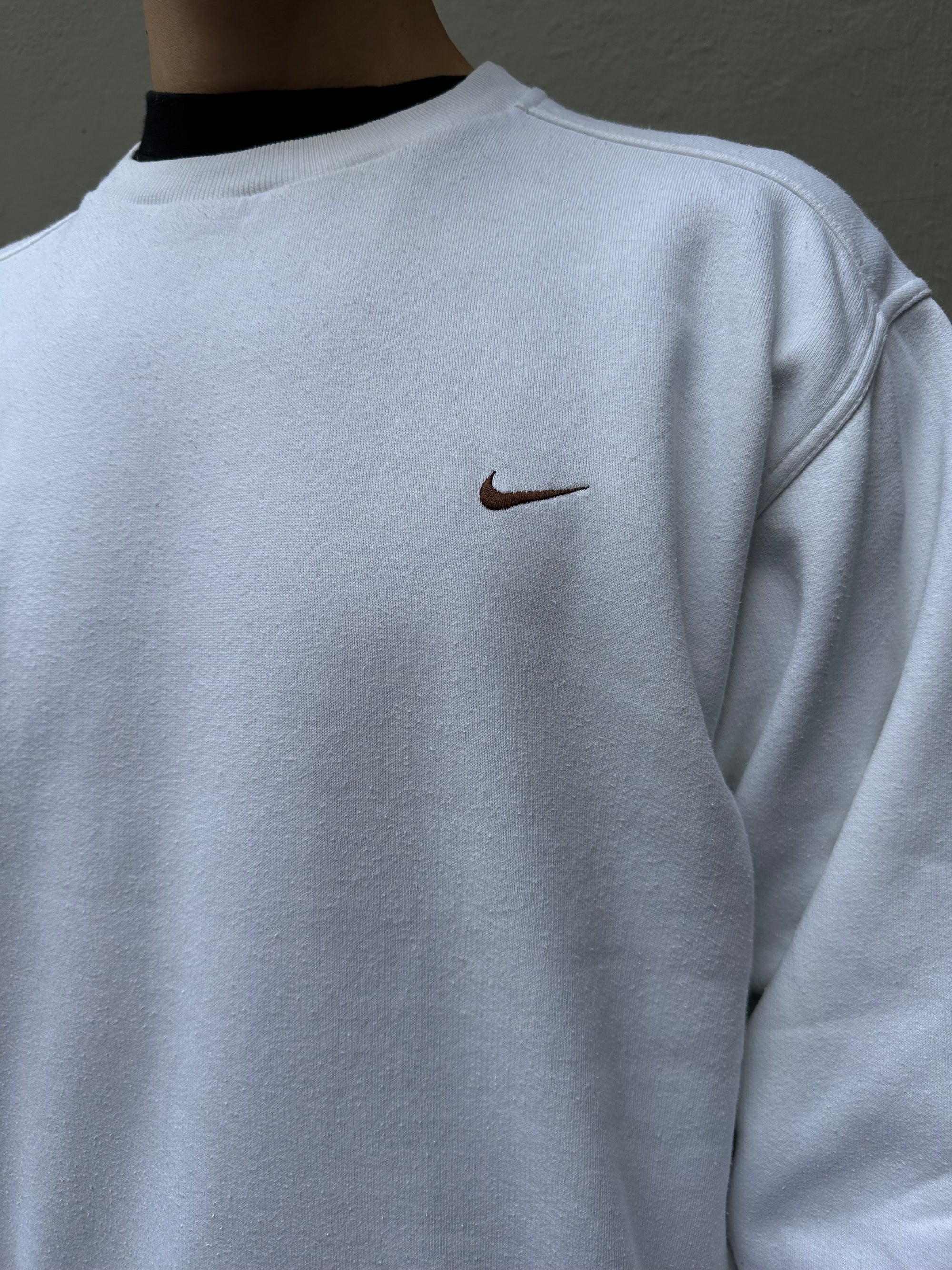 Vintage White Nike Sweater M/L